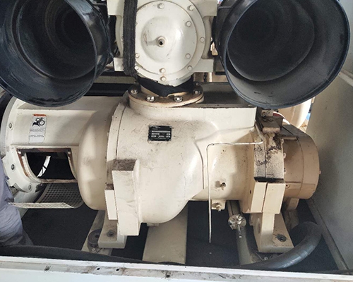 登?？諌簷C(jī)主機(jī)機(jī)頭大修